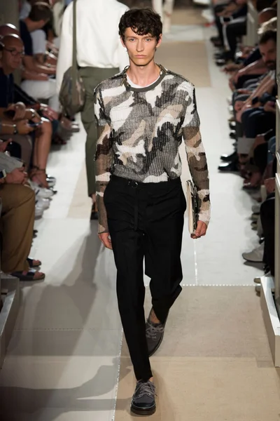 Look 20
